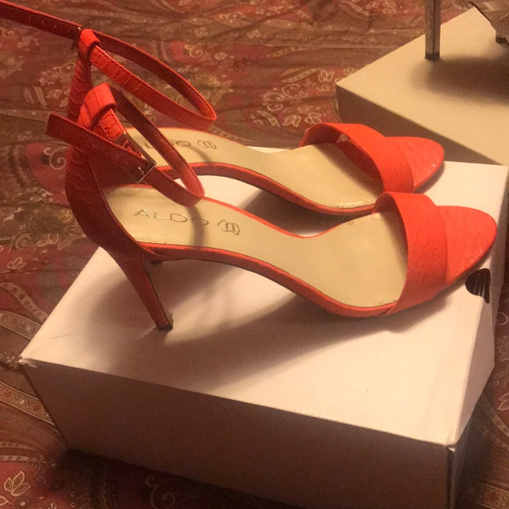 Shoes - Picture 2 of 5